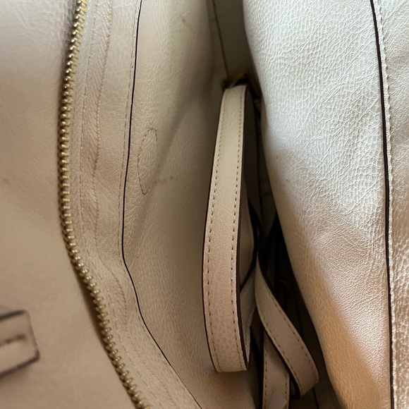 Beautiful circular purse - Picture 1 of 2